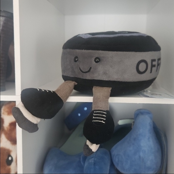 Jellycat Amuseables Sports Ice Hockey Puck 4x4.7x4.7" Soft & Plush NWT Authentic - Picture 4 of 5